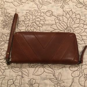 Lucky Brand Wallet/Wristlet